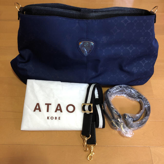 ATAO(アタオ)のアタオ ATAO エルヴィ レディースのバッグ(ショルダーバッグ)の商品写真