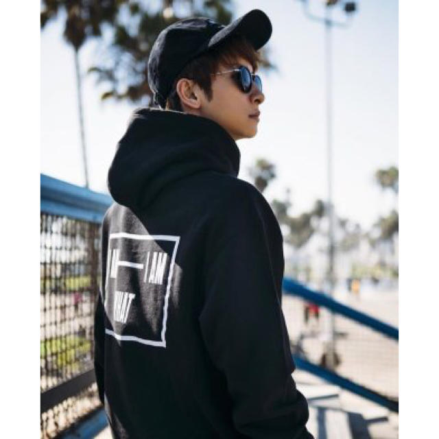AAA與真司郎ブランド パーカーSサイズ あったかく AAA與真司郎ブランド パーカーSサイズ あったかく