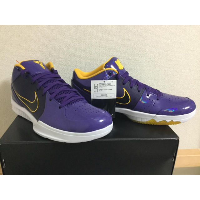 UNDEFEATED(アンディフィーテッド)のUNDEFEATED NIKE KOBE IV PROTRO PE Lakers メンズの靴/シューズ(スニーカー)の商品写真