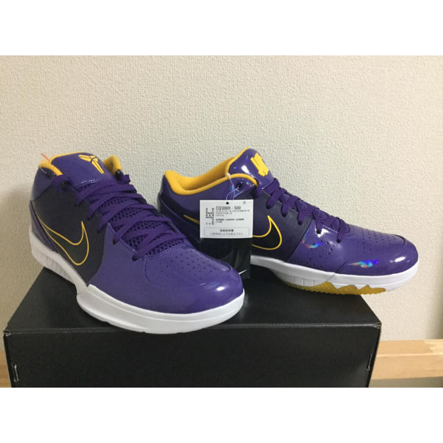 UNDEFEATED(アンディフィーテッド)のUNDEFEATED NIKE KOBE IV PROTRO PE Lakers メンズの靴/シューズ(スニーカー)の商品写真