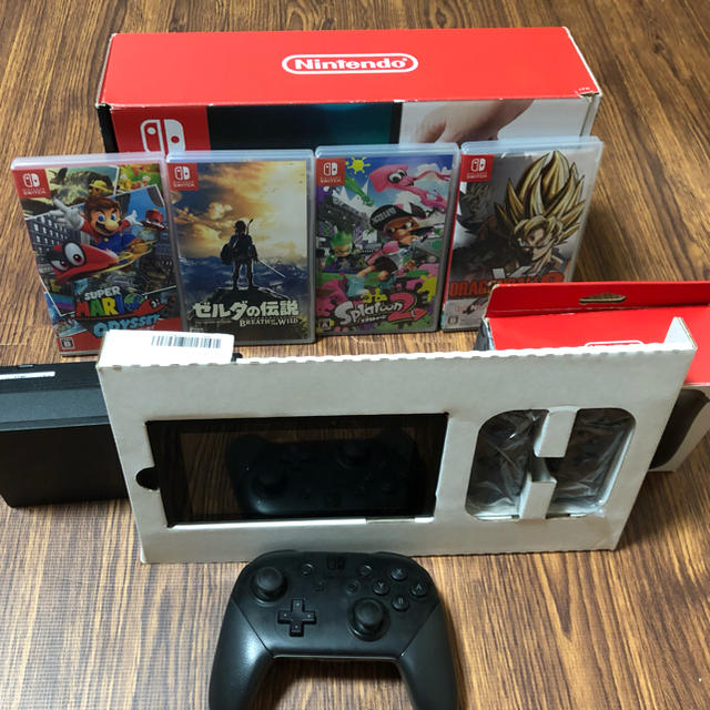 ニンテンドースイッチ プロコン ソフト4つ付き