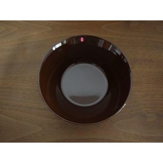 イッタラ(iittala)のイッタラ　ティーマ　ブラウン　ボウル15㎝ 　新品　　　　(食器)