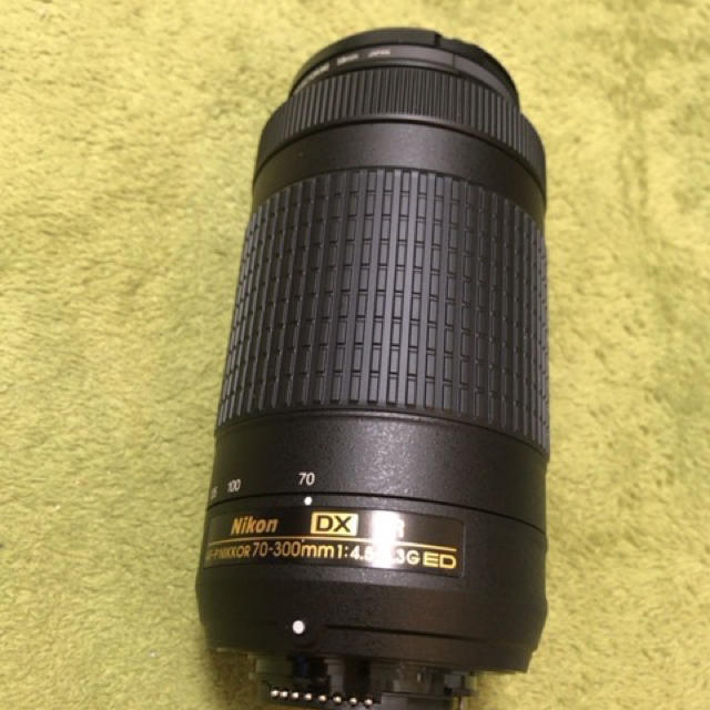 Nikon 望遠レンズ 70-300VR