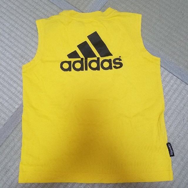 adidas(アディダス)のadidasタンクトップ キッズ/ベビー/マタニティのキッズ服男の子用(90cm~)(Tシャツ/カットソー)の商品写真