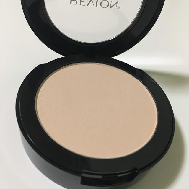 REVLON(レブロン)のレブロン フェイスパウダー セット コスメ/美容のベースメイク/化粧品(フェイスパウダー)の商品写真