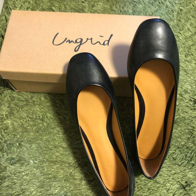 Ungrid(アングリッド)の新品 Ungrid パンプス サンダル ぺたんこ 黒 レディースの靴/シューズ(ハイヒール/パンプス)の商品写真