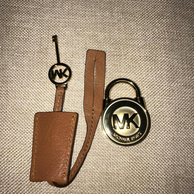 Michael Kors(マイケルコース)のMICHEAL KORS カデナ(茶) その他のその他(その他)の商品写真