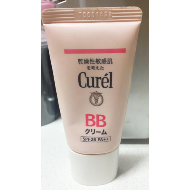 Curel(キュレル)のキュレル BBクリーム 明るい肌色 コスメ/美容のベースメイク/化粧品(BBクリーム)の商品写真