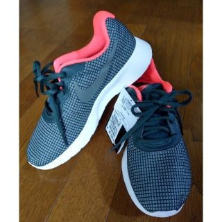 ナイキ(NIKE)のナイキ　タンジュンSE (スニーカー)