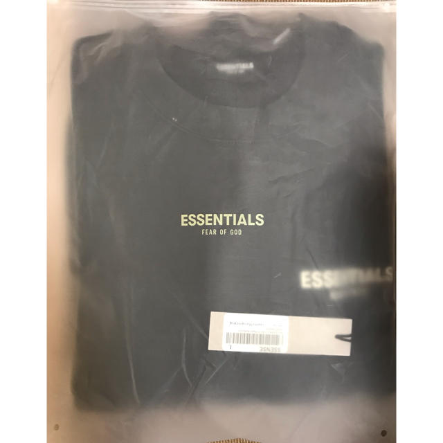 FEAR OF GOD(フィアオブゴッド)のL FOG essentials スウェット Jarvis photo 黒 メンズのトップス(スウェット)の商品写真