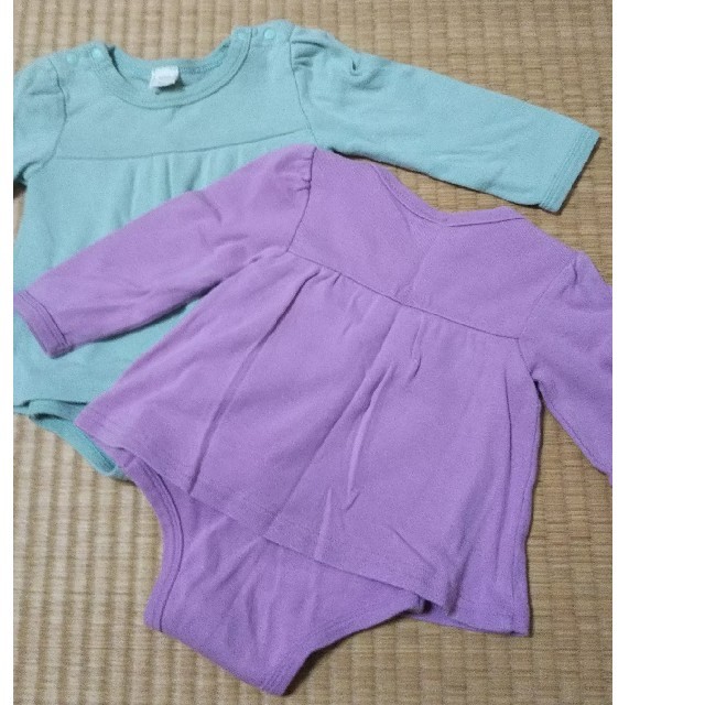 babyGAP(ベビーギャップ)の赤すぐ NANINANI ロンパース キッズ/ベビー/マタニティのベビー服(~85cm)(シャツ/カットソー)の商品写真