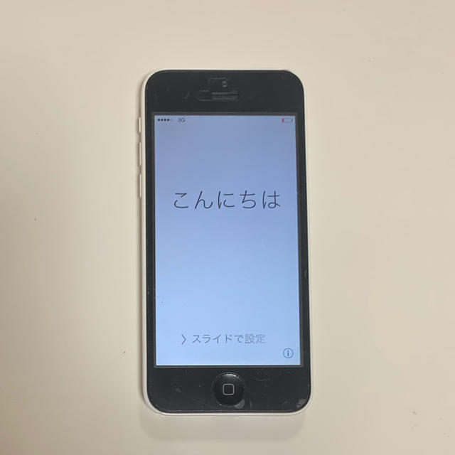 Apple(アップル)のiPhone 5c White 8 GB au docomo スマホ/家電/カメラのスマートフォン/携帯電話(スマートフォン本体)の商品写真