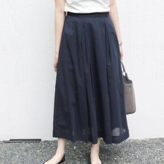 スローブイエナ(SLOBE IENA)の【美品】SLOBE IENA タックスカート ネイビー(ロングスカート)