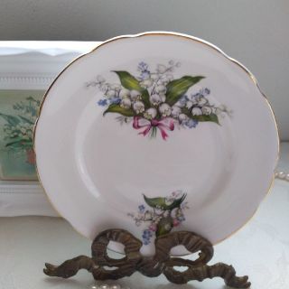 ロイヤルアルバート(ROYAL ALBERT)の美品！オマケ付き！英ビンテージ！すずらんと忘れな草のブーケが素敵なプレート(食器)