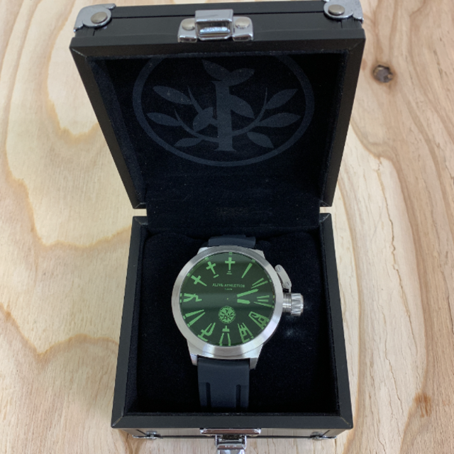 Alive Athletics(アライブアスレティックス)の◆新品未使用◆ALIVE腕時計　BIG CITY　silver/green メンズの時計(腕時計(アナログ))の商品写真