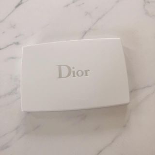 ディオール(Dior)のDior スノールミナス パーフェクト ファンデーション 010(ファンデーション)