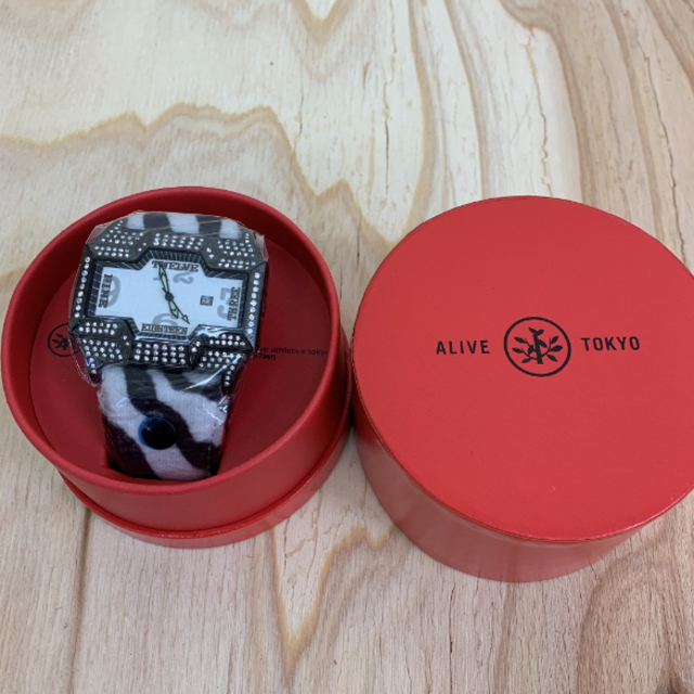 Alive Athletics(アライブアスレティックス)の◆新品未使用◆ALIVE腕時計　CHAMP　zebra crystal メンズの時計(腕時計(アナログ))の商品写真