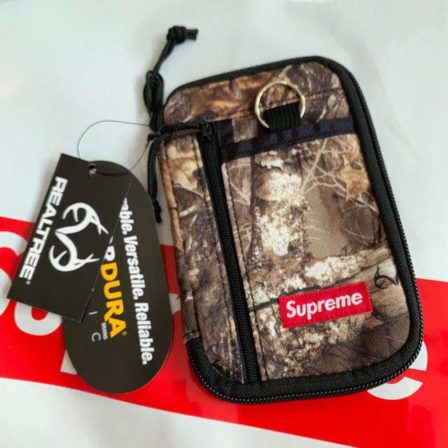 Supreme(シュプリーム)のsupreme Small Zip Pouch カモ リアルツリー ハンドメイドのファッション小物(ポーチ)の商品写真