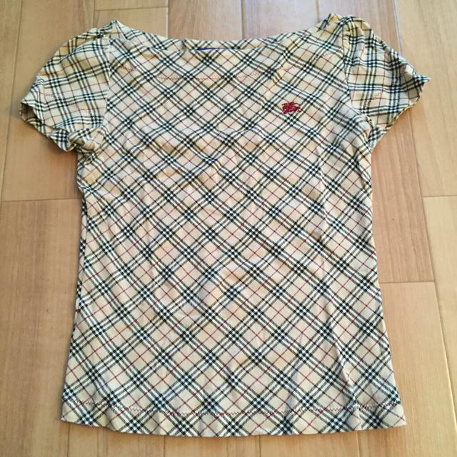 BURBERRY(バーバリー)のBurberryバーバリー 定番トップス レディースのトップス(Tシャツ(半袖/袖なし))の商品写真