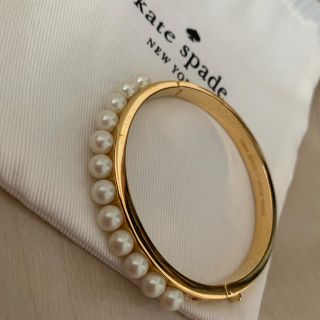 ケイトスペードニューヨーク(kate spade new york)のケイトスペード パールブレスレット(ブレスレット/バングル)