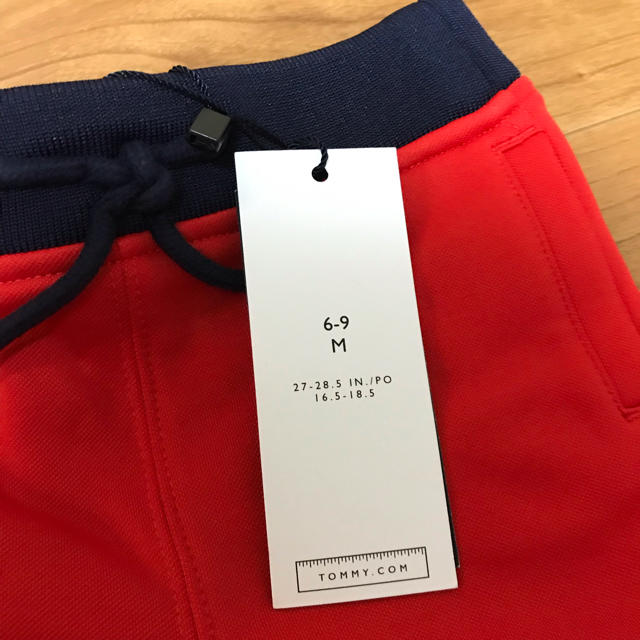 TOMMY HILFIGER(トミーヒルフィガー)の新品♡TOMMY HILFIGER♡ベビー♡6-9M♡ジャージ♡パンツ♡ズボン キッズ/ベビー/マタニティのベビー服(~85cm)(パンツ)の商品写真