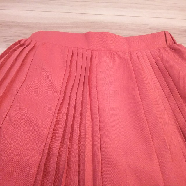 merlot(メルロー)のはなさま専用です！メルロー☆ビンクのプリーツロングスカート レディースのスカート(ロングスカート)の商品写真