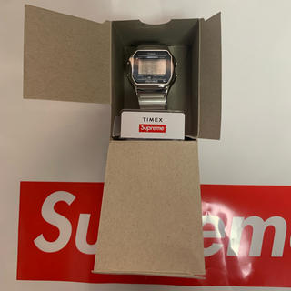 シュプリーム(Supreme)のSupreme Timex Digital Watch Silver 時計(腕時計(デジタル))
