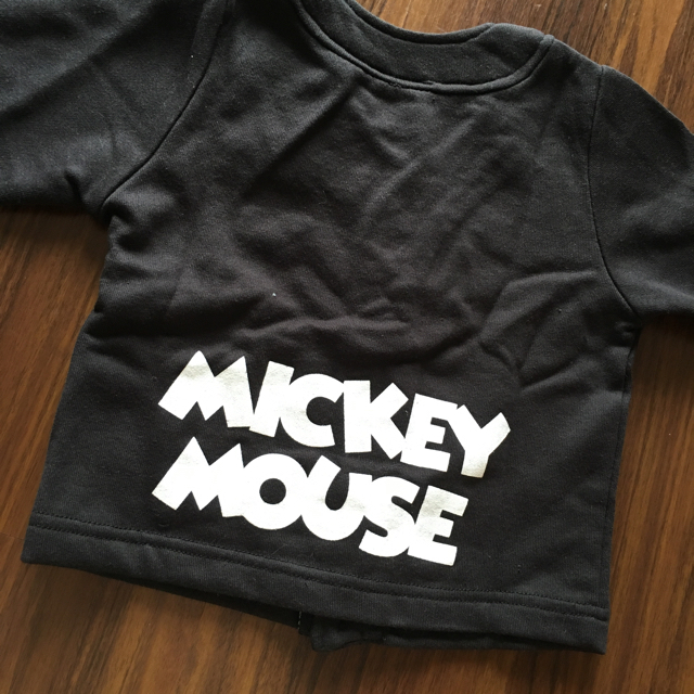 Disney(ディズニー)のミッキーマウス カーディガン キッズ/ベビー/マタニティのキッズ服男の子用(90cm~)(カーディガン)の商品写真