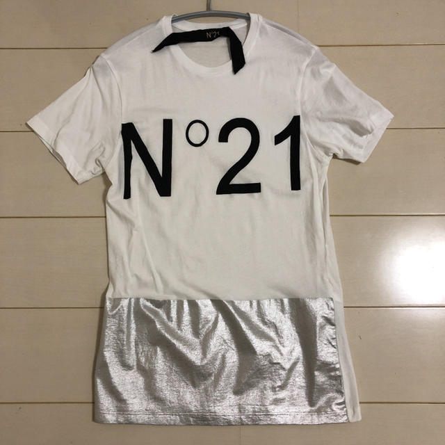 N°21(ヌメロヴェントゥーノ)のN°21 Tシャツ レディースのトップス(Tシャツ(半袖/袖なし))の商品写真