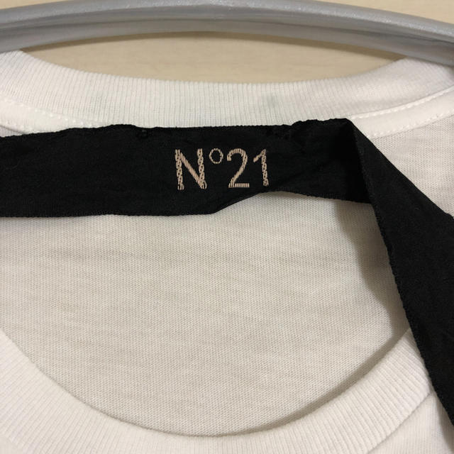 N°21(ヌメロヴェントゥーノ)のN°21 Tシャツ レディースのトップス(Tシャツ(半袖/袖なし))の商品写真