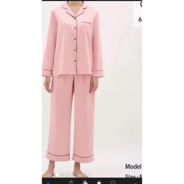 ジーユー GU サテンパジャマ 長袖 ピンク - パジャマ