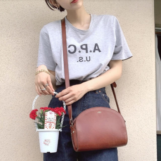 A.P.C(アーペーセー)のA.P.C u.s ロゴtシャツ レディースのトップス(Tシャツ(半袖/袖なし))の商品写真