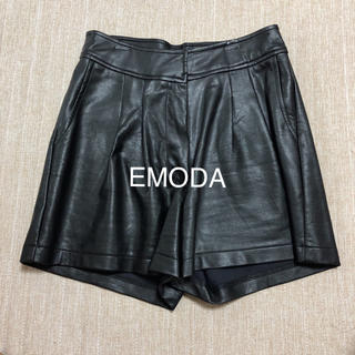 エモダ(EMODA)の31日まで値下げ★EMODA レザーショートパンツ(ショートパンツ)