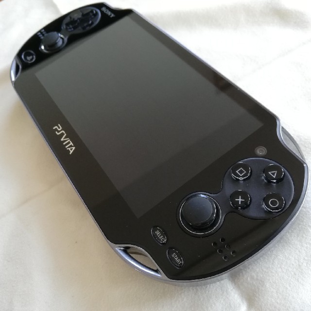 PSVITA本体 PCH-1100ブラック 8GBメモリ付き 3.69 - 携帯用ゲーム機本体