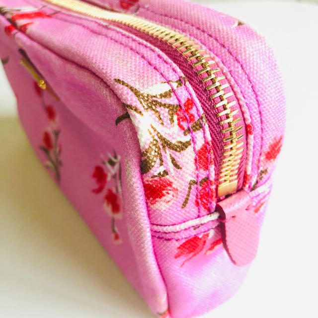 PRADA(プラダ)のプラダ カナパ  花柄 ピンク ポーチ レディースのファッション小物(ポーチ)の商品写真