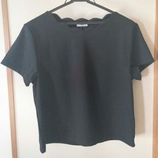 ジーユー(GU)のGU トップス 半袖 黒(Tシャツ(半袖/袖なし))