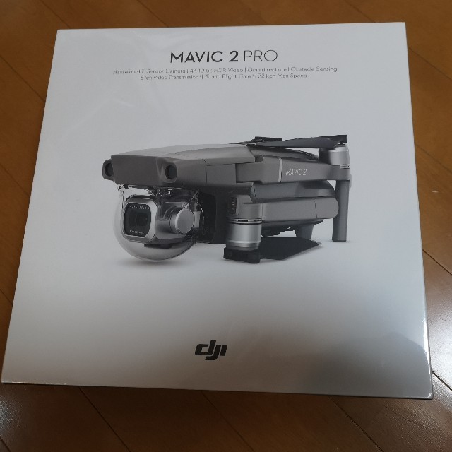 新品 DJI MAVIC2 PRO エンタメ/ホビーのおもちゃ/ぬいぐるみ(ホビーラジコン)の商品写真