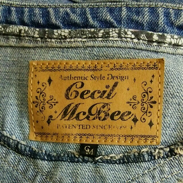 CECIL McBEE(セシルマクビー)のダメージ デニム ジャケット♡ レディースのジャケット/アウター(ノーカラージャケット)の商品写真