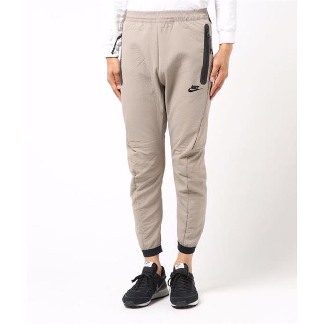 NIKE TECH PACK TRACK WOVEN PANT