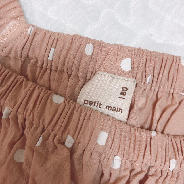 petit main(プティマイン)のpetitmainプティマイン ドットパフスリーブブラウス(80) キッズ/ベビー/マタニティのベビー服(~85cm)(Ｔシャツ)の商品写真