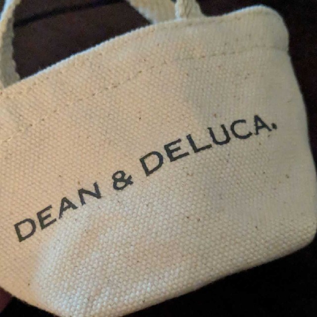 DEAN & DELUCA(ディーンアンドデルーカ)のdean & Deluca ミニバッグ　トートバッグ　白 レディースのバッグ(トートバッグ)の商品写真