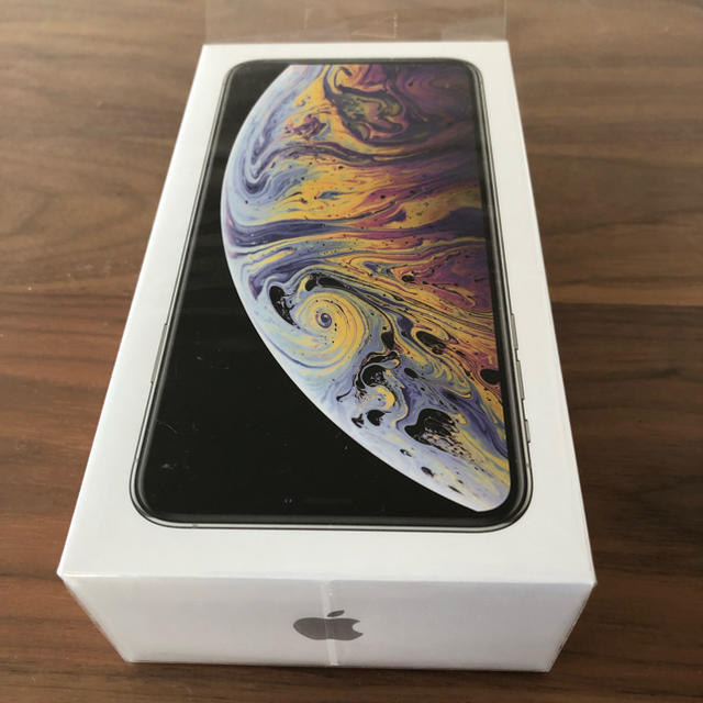 iPhone(アイフォーン)の即日送付！SIMロック解除可！新品★iPhone Xs Max★シルバー★ドコモ スマホ/家電/カメラのスマートフォン/携帯電話(スマートフォン本体)の商品写真