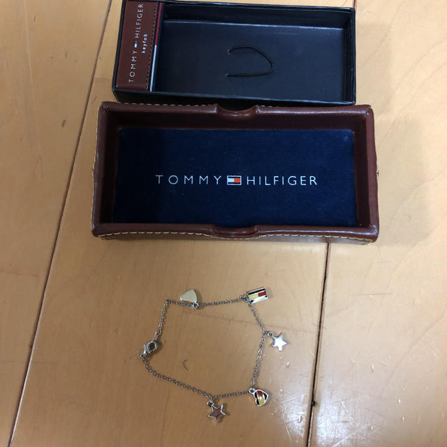 TOMMY HILFIGER(トミーヒルフィガー)のトミー ヒルフィガー ブレスレット ダンス ヒップホップ JK エンタメ/ホビーのエンタメ その他(その他)の商品写真