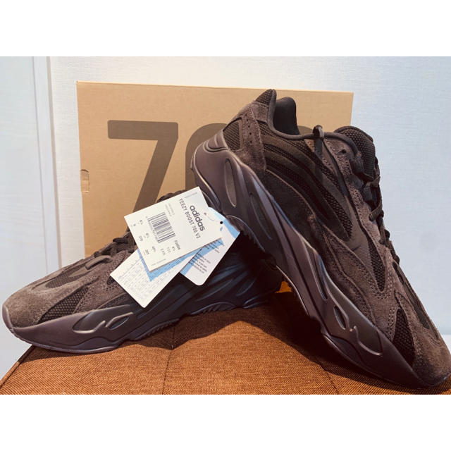 adidas yeezy boost 700 v2 VANTA イージーブースト