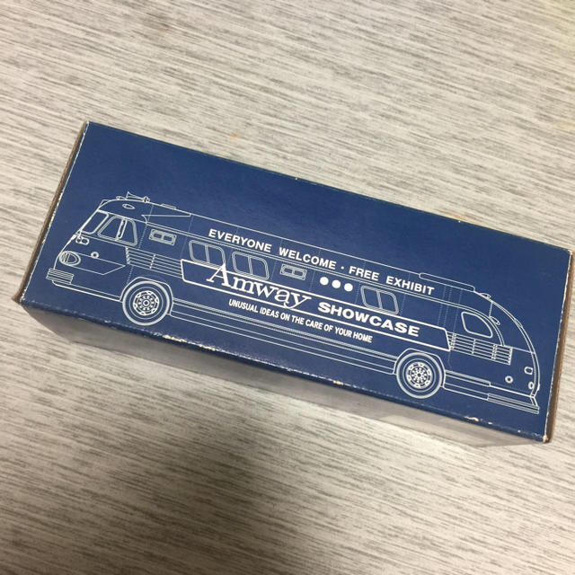 Amway(アムウェイ)のAmway バスのミニカー エンタメ/ホビーのおもちゃ/ぬいぐるみ(ミニカー)の商品写真