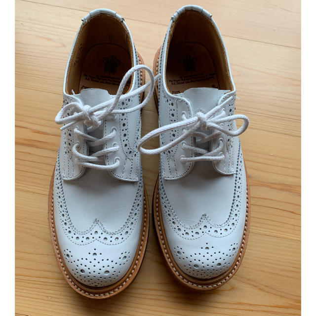 Trickers(トリッカーズ)のkotoさま専用 トリッカーズ 型押し シューズ レディースの靴/シューズ(ローファー/革靴)の商品写真