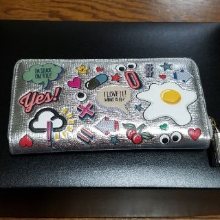 アニヤハインドマーチ(ANYA HINDMARCH)のアニヤハインドマーチシルバー長財布(財布)