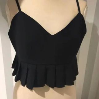 フォーエバートゥエンティーワン(FOREVER 21)のforever21 黒ビスチェ キャミソール(キャミソール)