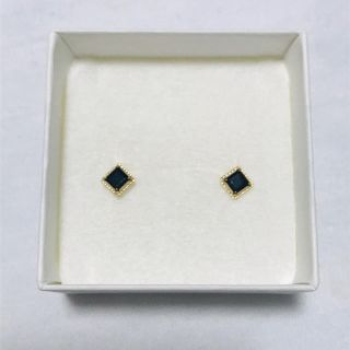 ブルーム(BLOOM)のK10オニキス ピアス(キャッチ付き)(ピアス)