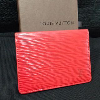 ルイヴィトン(LOUIS VUITTON)のヴィトン♡エピ パスケース(名刺入れ/定期入れ)